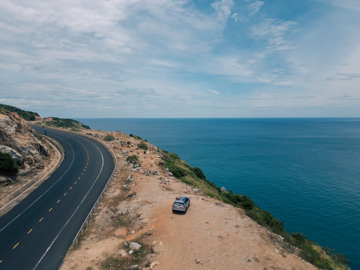 Big Island rental car road trip itinerary featuring Kona, Volcano, Mauna Kea, and beaches